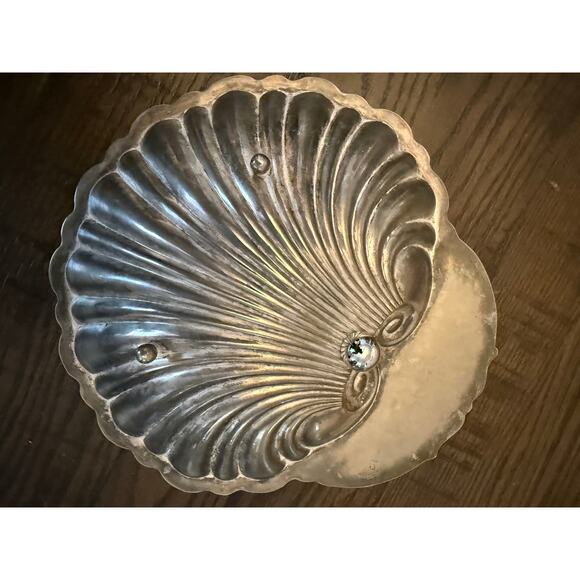 Silver-Plated Large Clam Shell Bowl – 9” - Picture 8 of 9